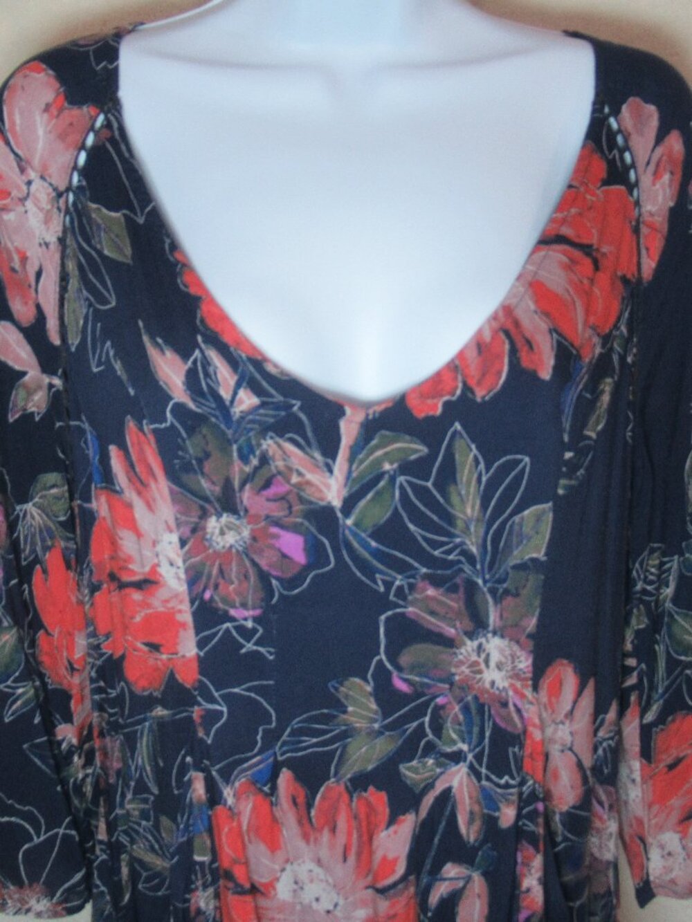 Free People Floral Boho Mini Dress | Size 2 - Picture 4 of 13